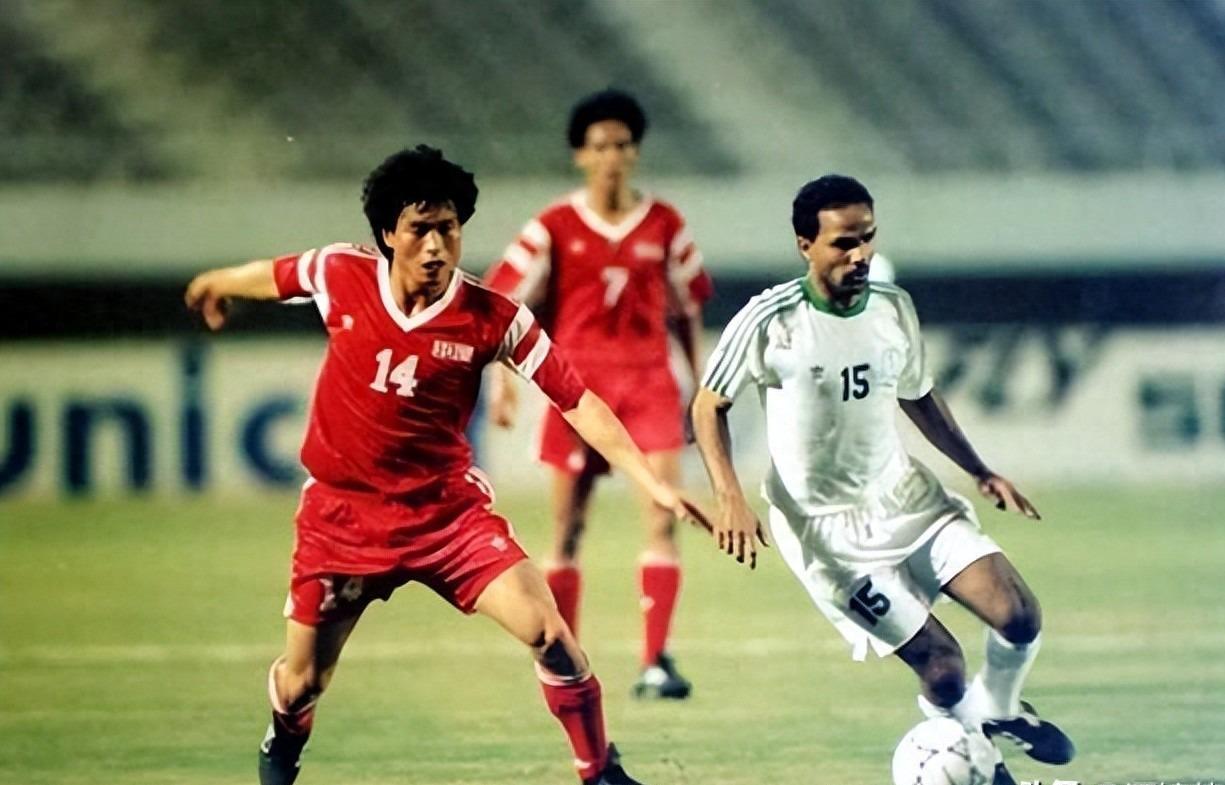 开云体育下载-曾直言中国足球没戏，却扎根青训，儿子一个成国脚，一个征战中甲